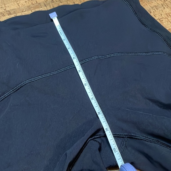 NWOT Lululemon Clear The Court Crop 21" - Picture 14 of 14